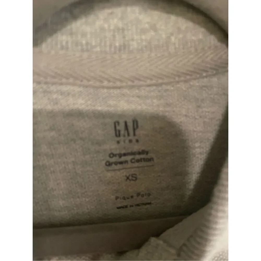 New boys gray Gap organic cotton long sleeve polo size XS